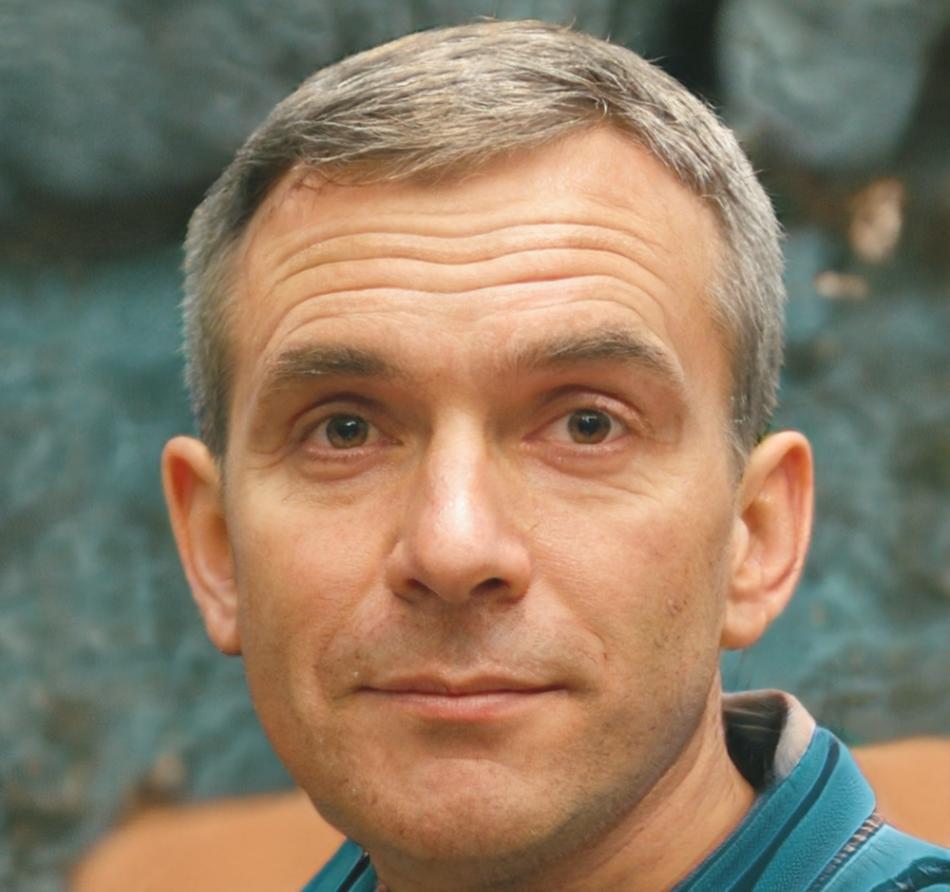Luc Thibodeau, analyste statistique senior chez vioracelent